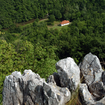 Stene u kanjonu reke Gradac